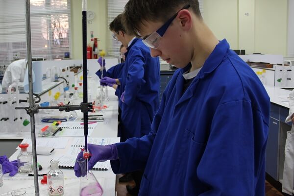 Pocklington School students working in a labortory at the University of Hull during the RSC Schools' Analyst Competition