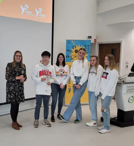 5 students are presented with an award at the Young Enterprise Regional Final 2022