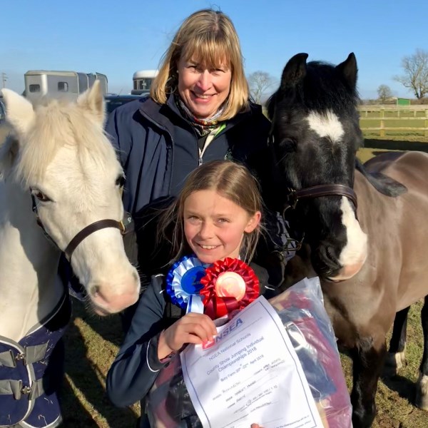 Show jumpers qualify for County NSEA Championships